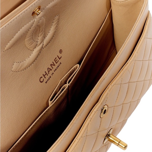 CHANEL  Lamb Quilted Medium Double Flap - Picture 5 of 9